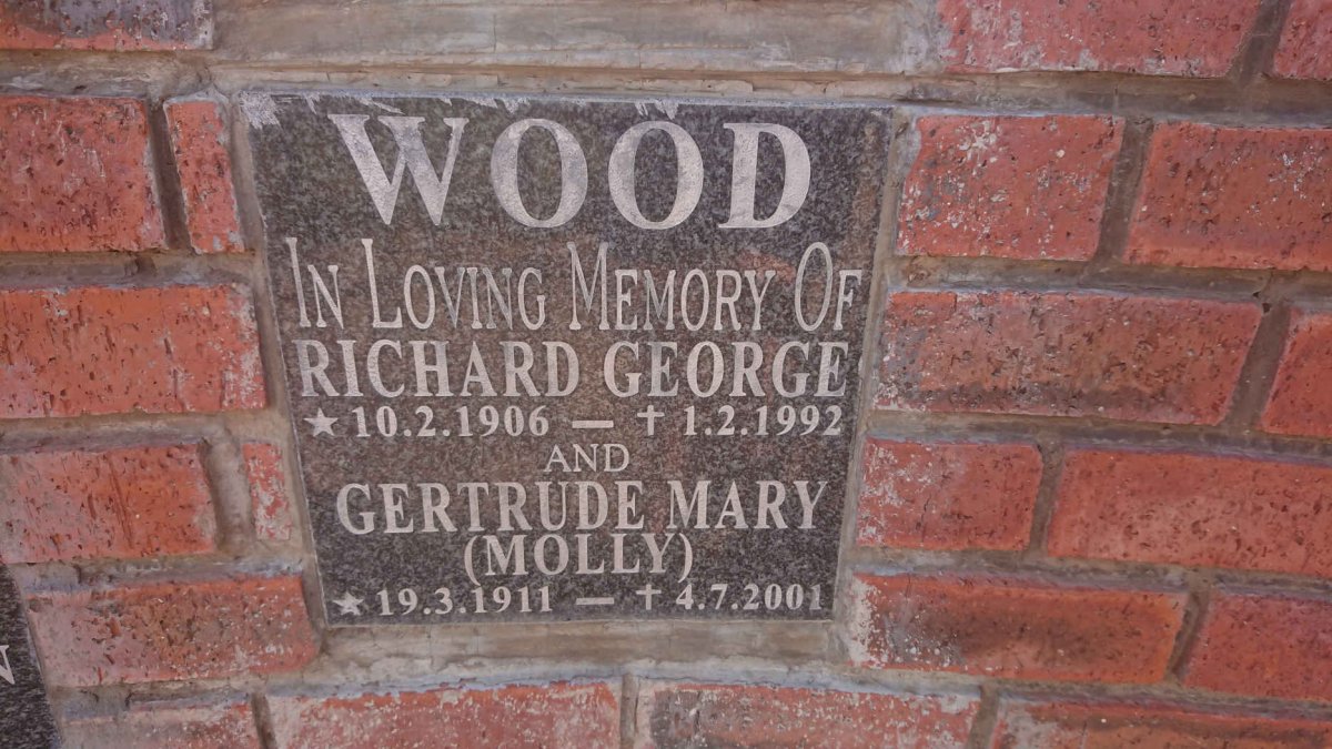 WOOD Richard George 1906-1992 &amp; Gertrude Mary 1911-2001