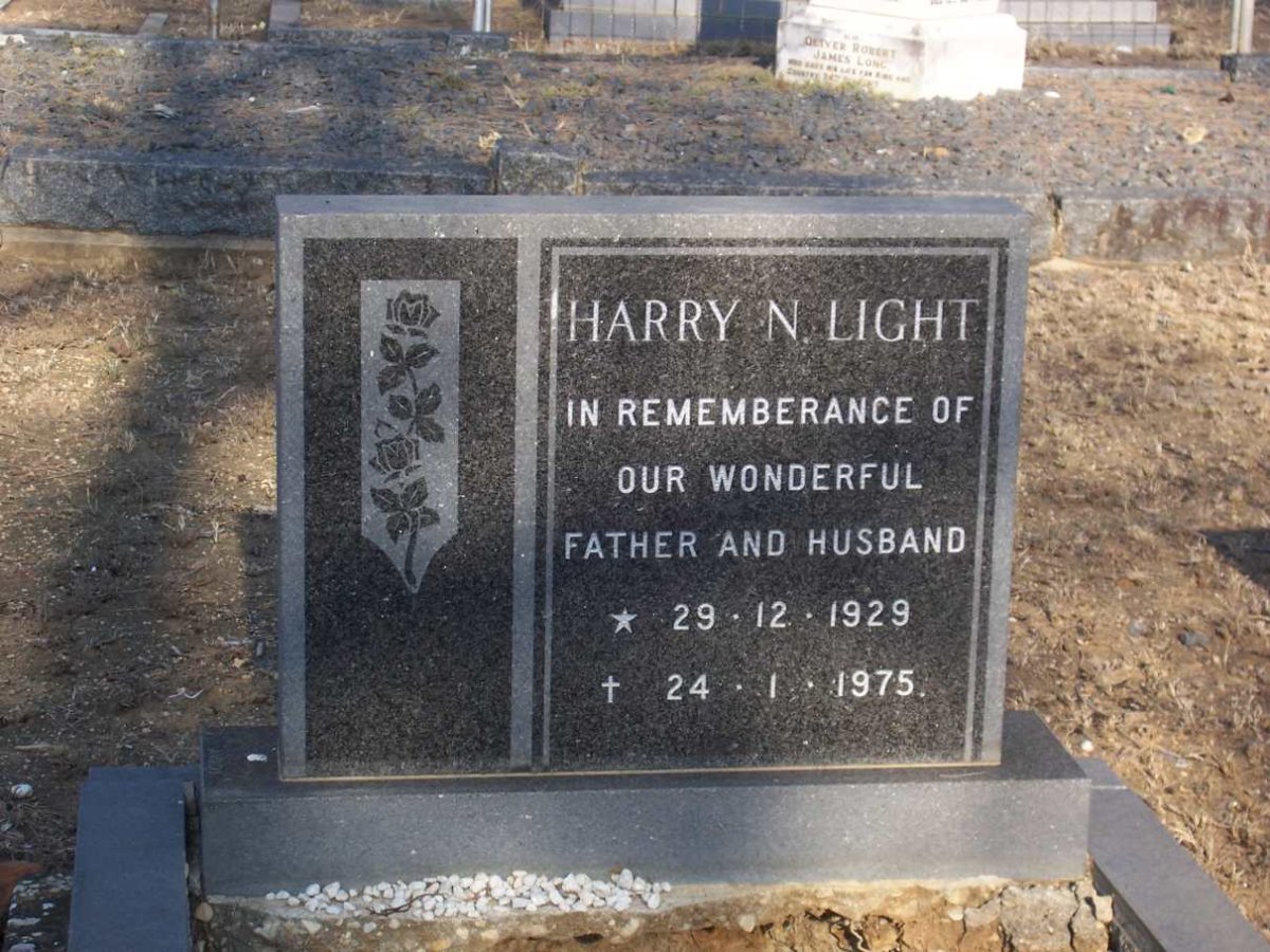 LIGHT Harry N. 1929-1975