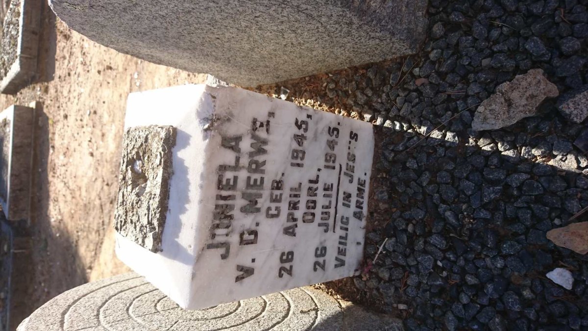 MERWE Juniela, v.d. 1945-1945