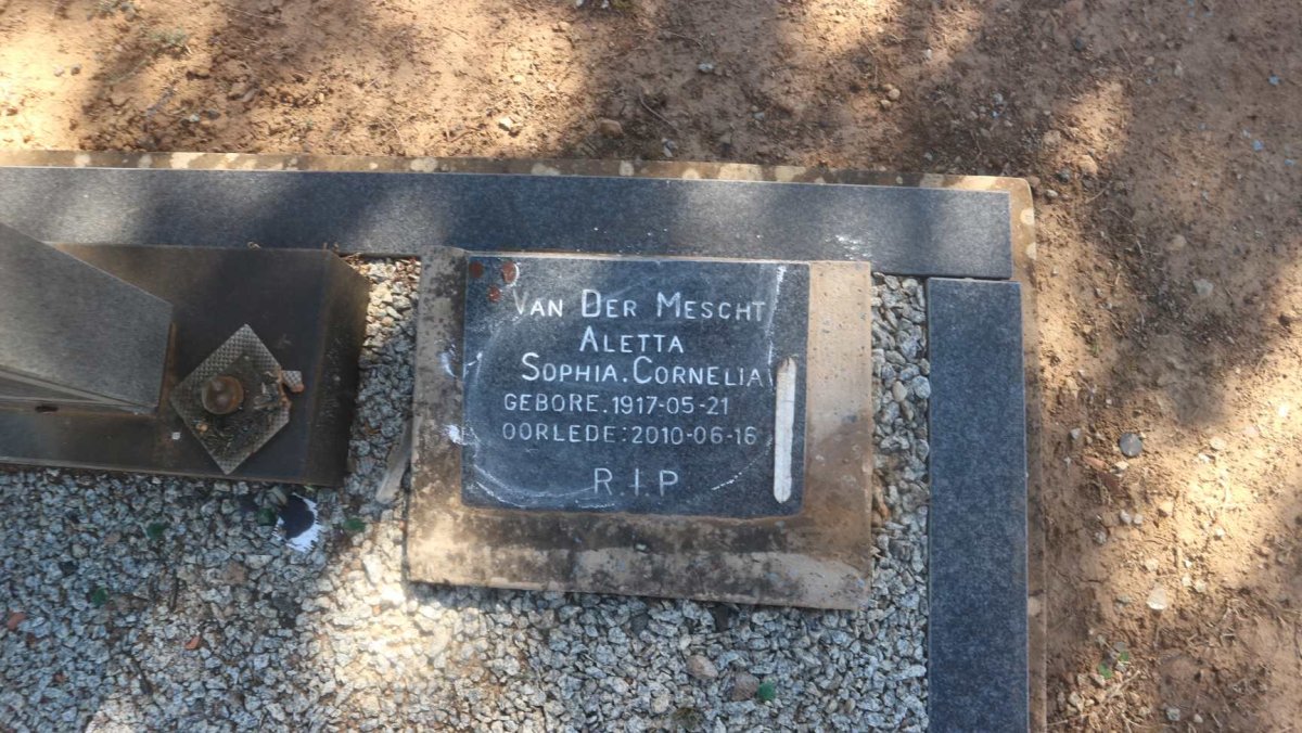 MESCHT Aletta Sophia Cornelia, van der 1917-2010
