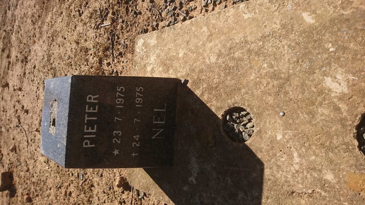 NEL Pieter 1975-1975