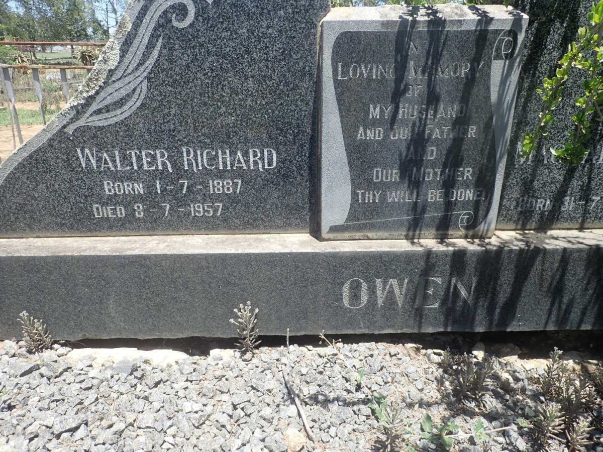 OWEN Walter Richard 1887-1957 &amp; Magdalene Sarah THARRATT 1892-1984