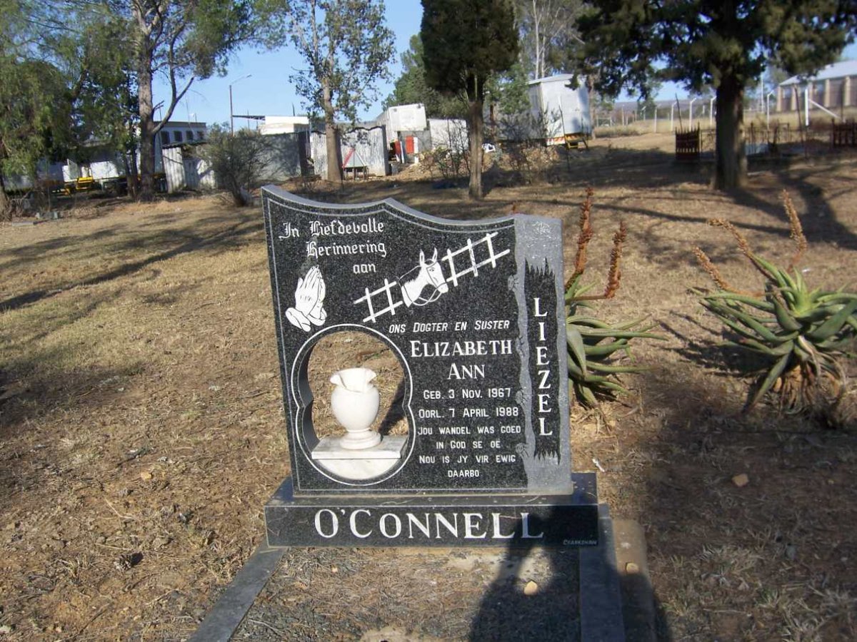 O'CONNELL Elizabeth Ann 1967-1988