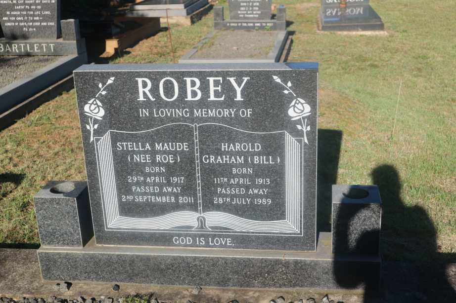 ROBEY Harold Graham 1913-1989 &amp; Stella Maude ROE 1917-2011
