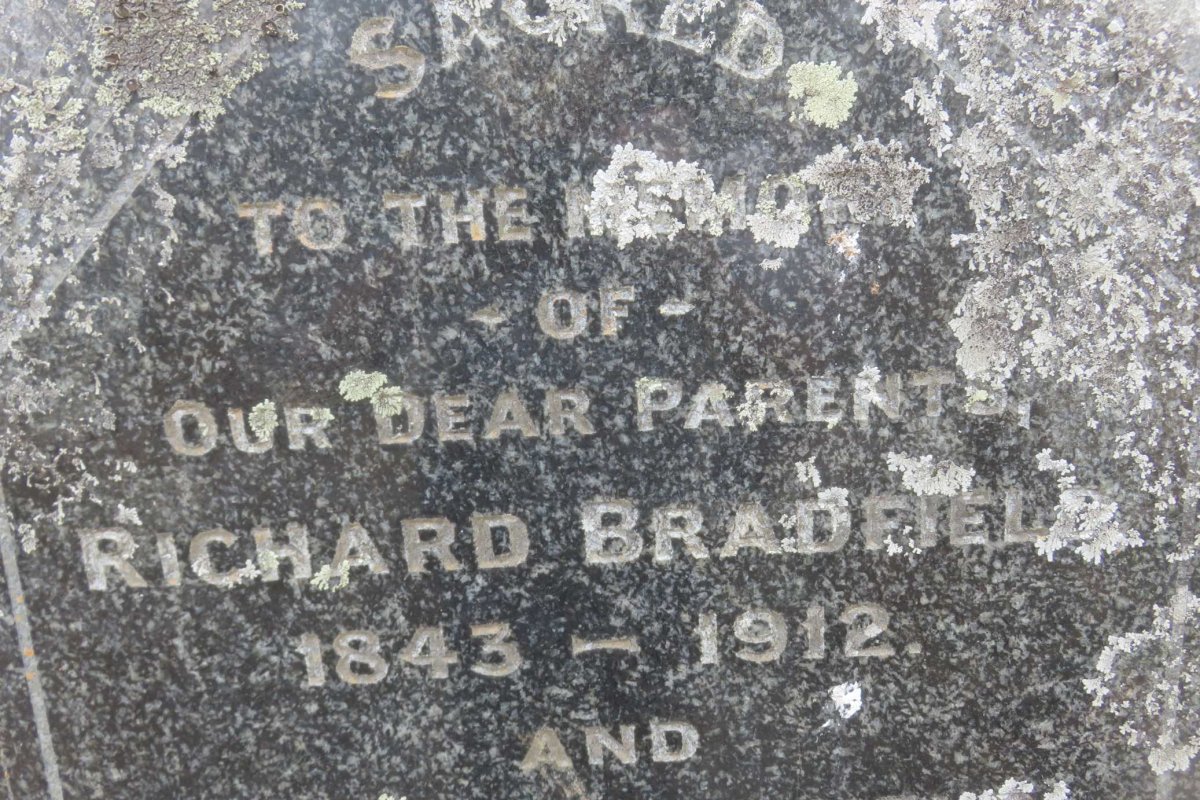 BRADFIELD Richard 1843-1912 &amp; Emma 1850-1926