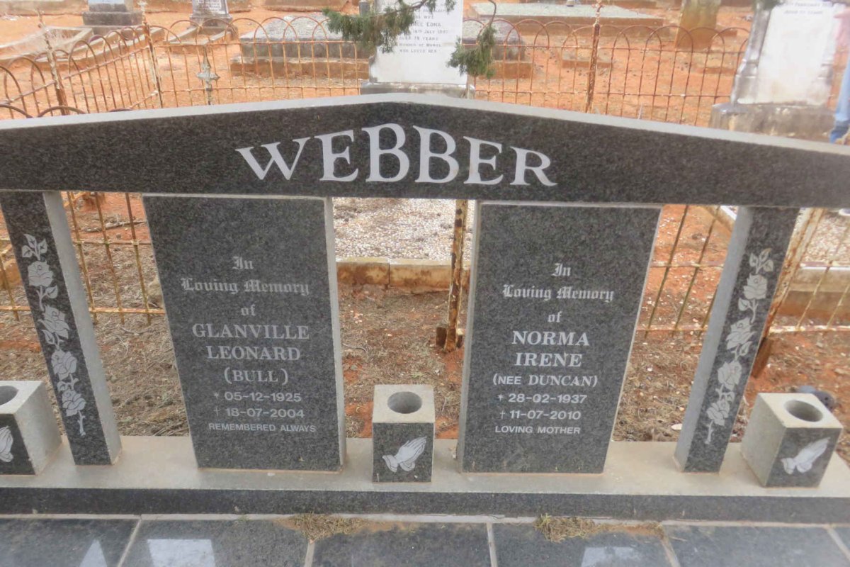 WEBBER Glanville Leonard 1925-2004 &amp; Norma Irene DUNCAN 1937-2010