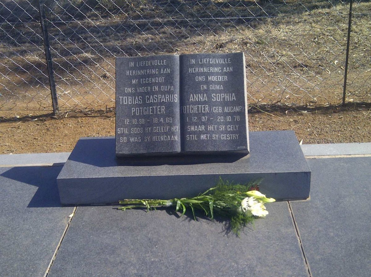 POTGIETER Tobias Casparus 1898-1969 &amp; Anna Sophia AUCAMP 1907-1978