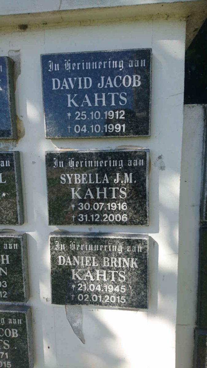 KAHTS David Jacob 1912-1991 &amp; Sybella J.M. 1916-2006 :: KAHTS Daniel Brink 1945-2015
