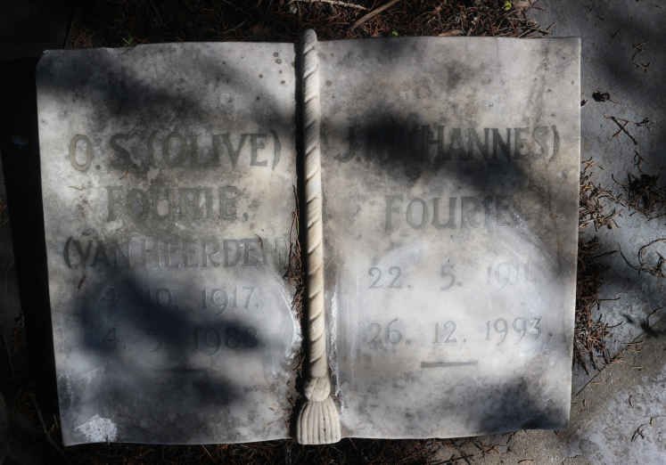 FOURIE J. 1914-1993 &amp; O.S. VAN HEERDEN 1917-1988
