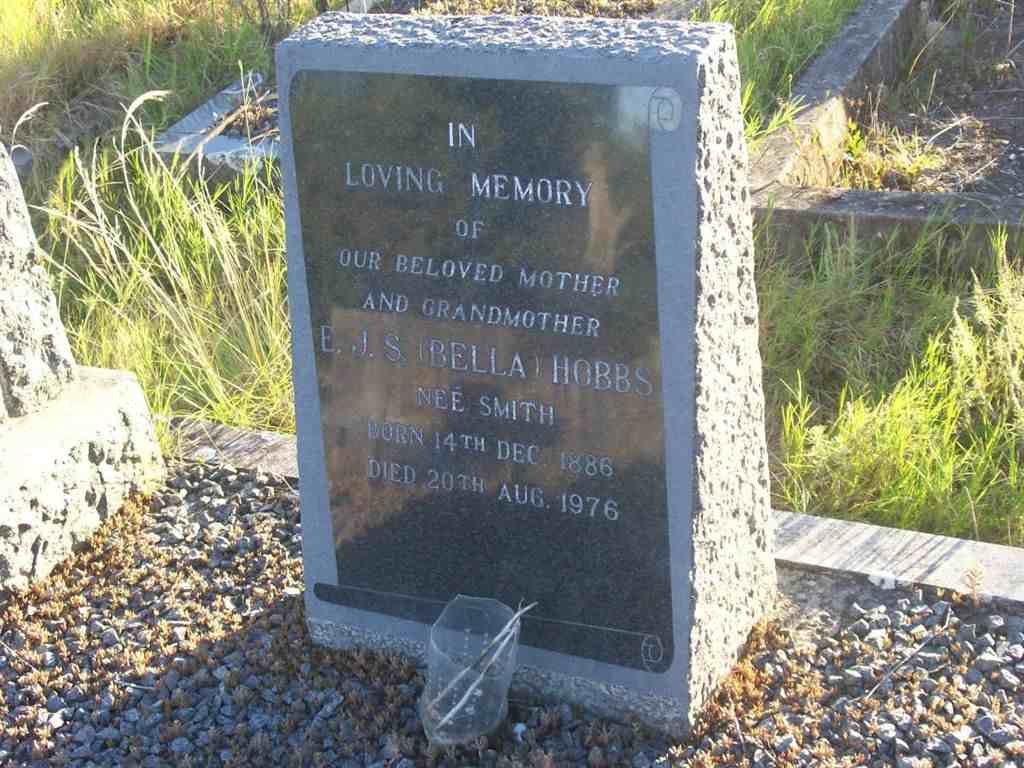 HOBBS E.J.S. nee SMITH 1886-1976