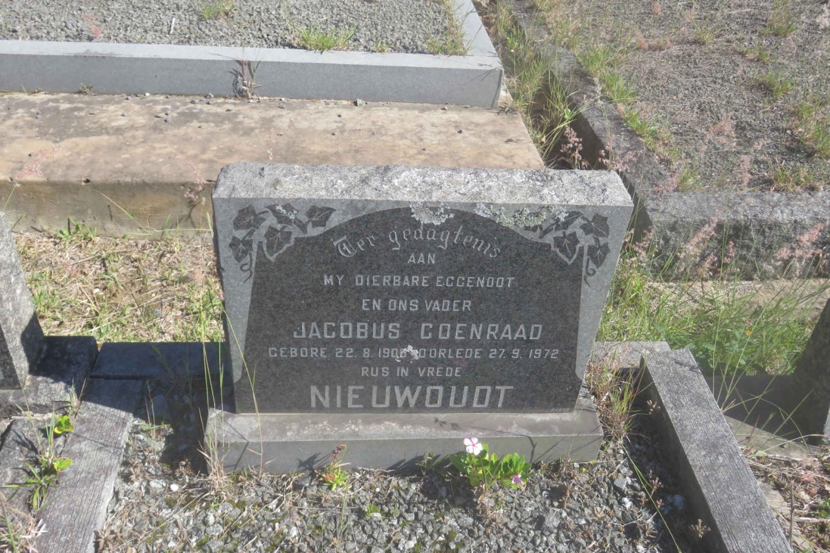 NIEUWOUDT Jacobus Coenraad 190?-1972