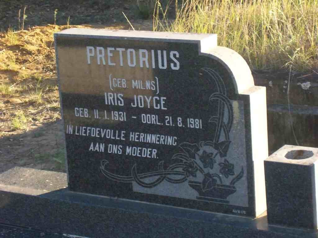 PRETORIUS Iris Joyce nee MILNS 1931-1981