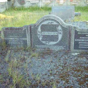 OOSTHUYSEN Stefanus Adriaan 1887 -1935 &amp; Martha Maria VAN ROOYEN 1893-1948