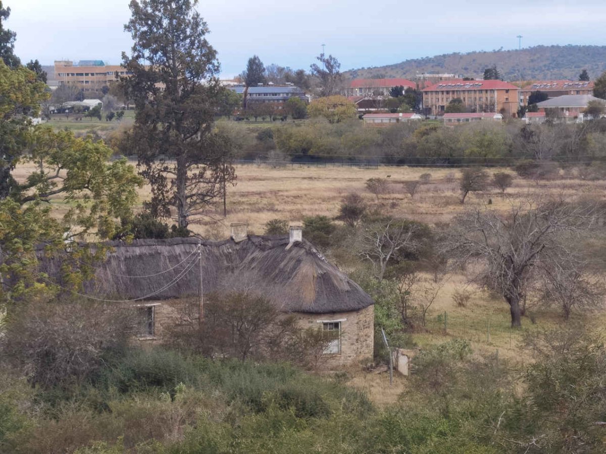2. Domera (Stretch's old house)