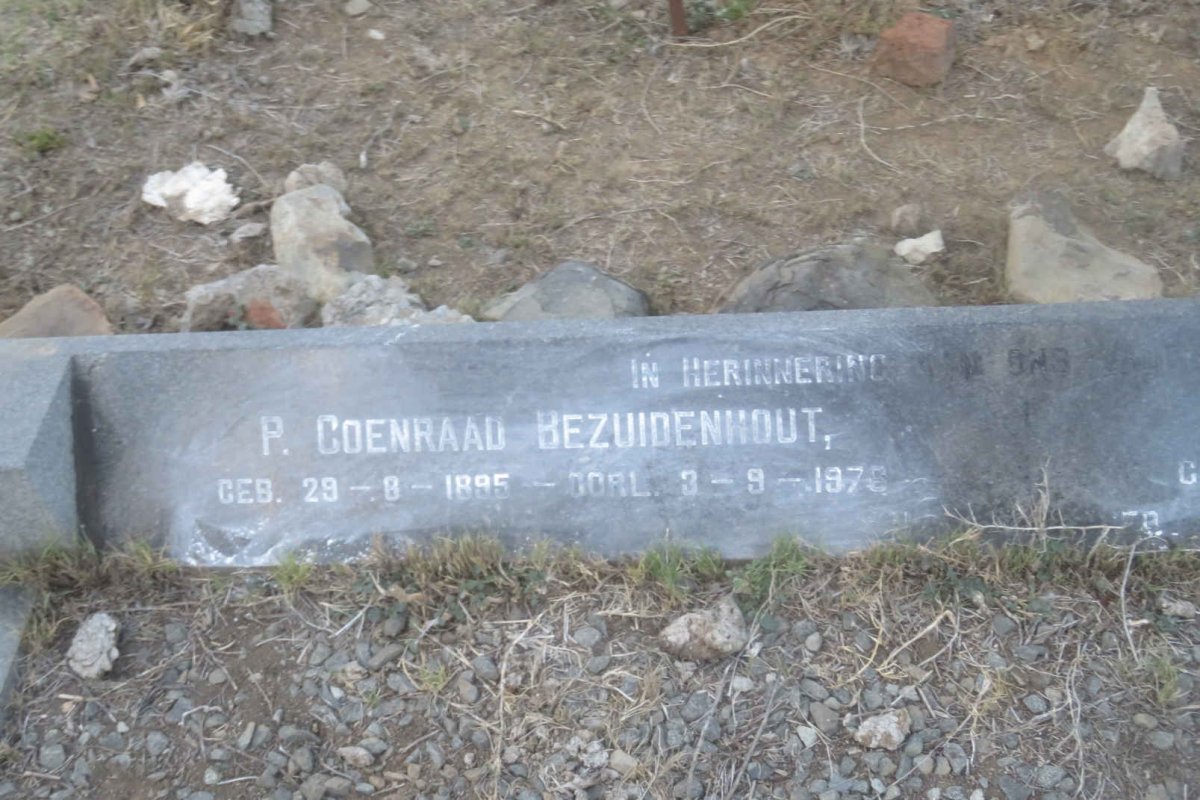 BEZUIDENHOUT P. Coenraad 1895-1976 &amp; ?.I.S. 1896-1976