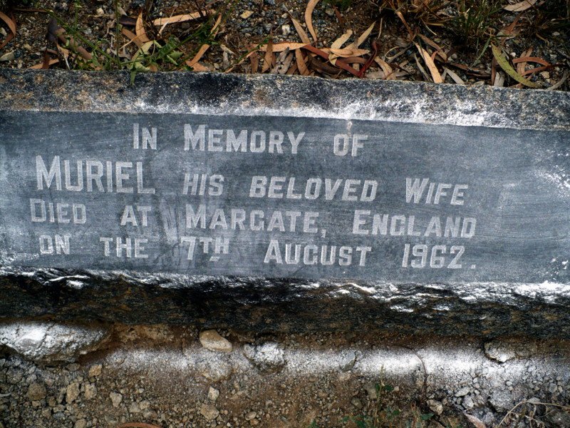 CLARK Muriel -1962
