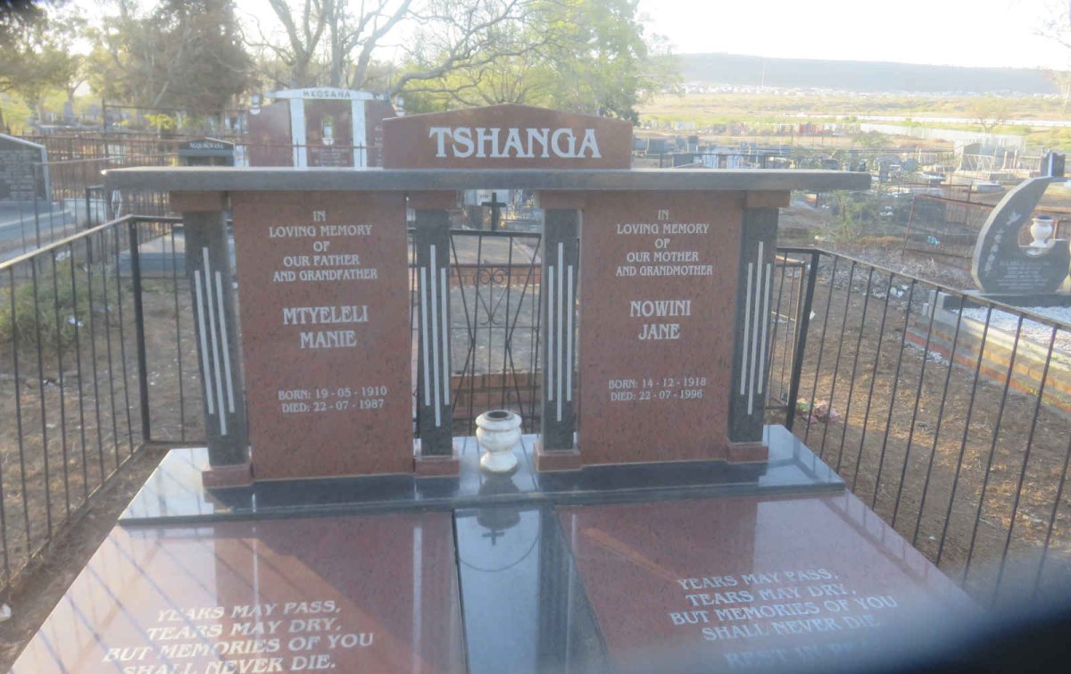 TSHANGA Mtyeleli Manie 1910-1987 &amp; Nowini Jane 1918-1996