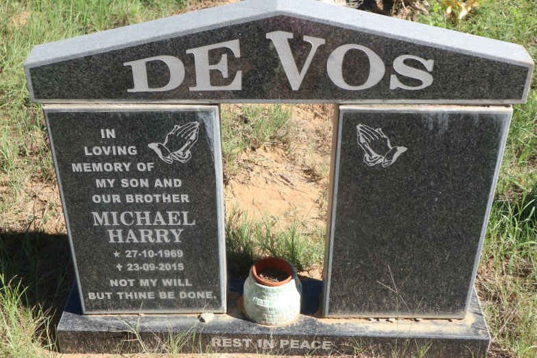 VOS Michael Harry, de 1969-2015