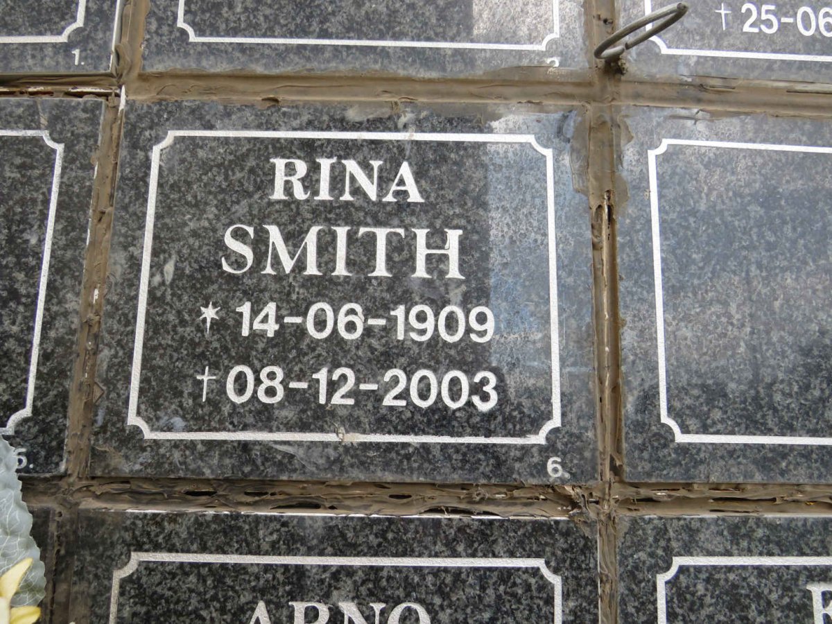 SMITH Rina 1909-2003