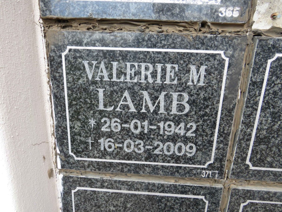 LAMB Valerie M. 1942-2009