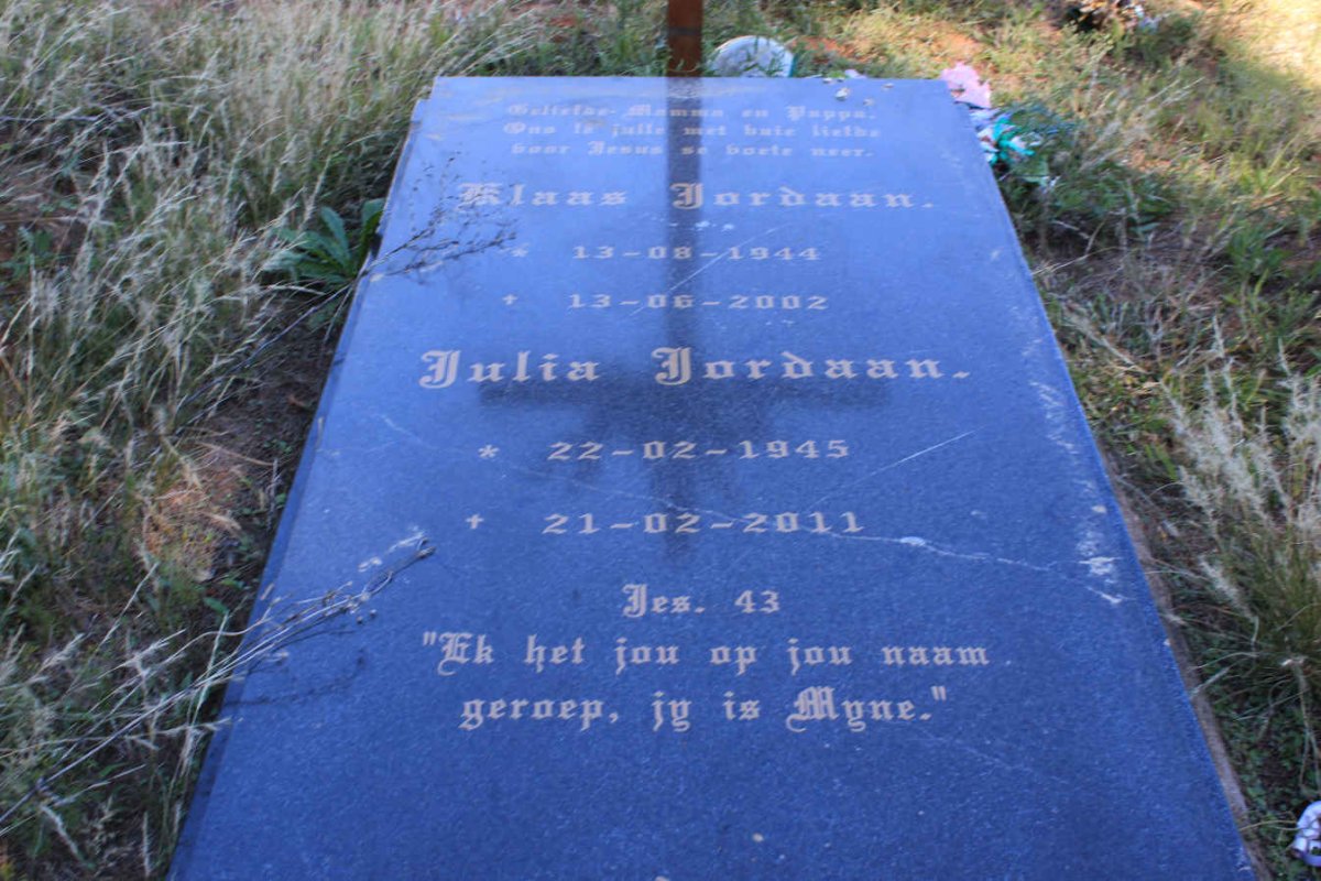 JORDAAN Klaas 1944-2002 &amp; Julia 1945-2011
