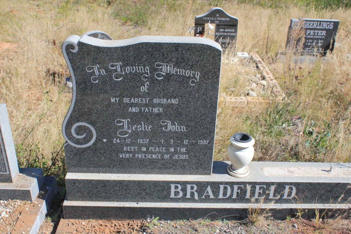 BRADFIELD Leslie John 1937-1997
