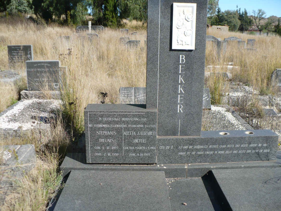 BEKKER Stephanis Theunis 1893-1956 &amp; Aletta J. Elizabeth VAN VUUREN 1900-1965