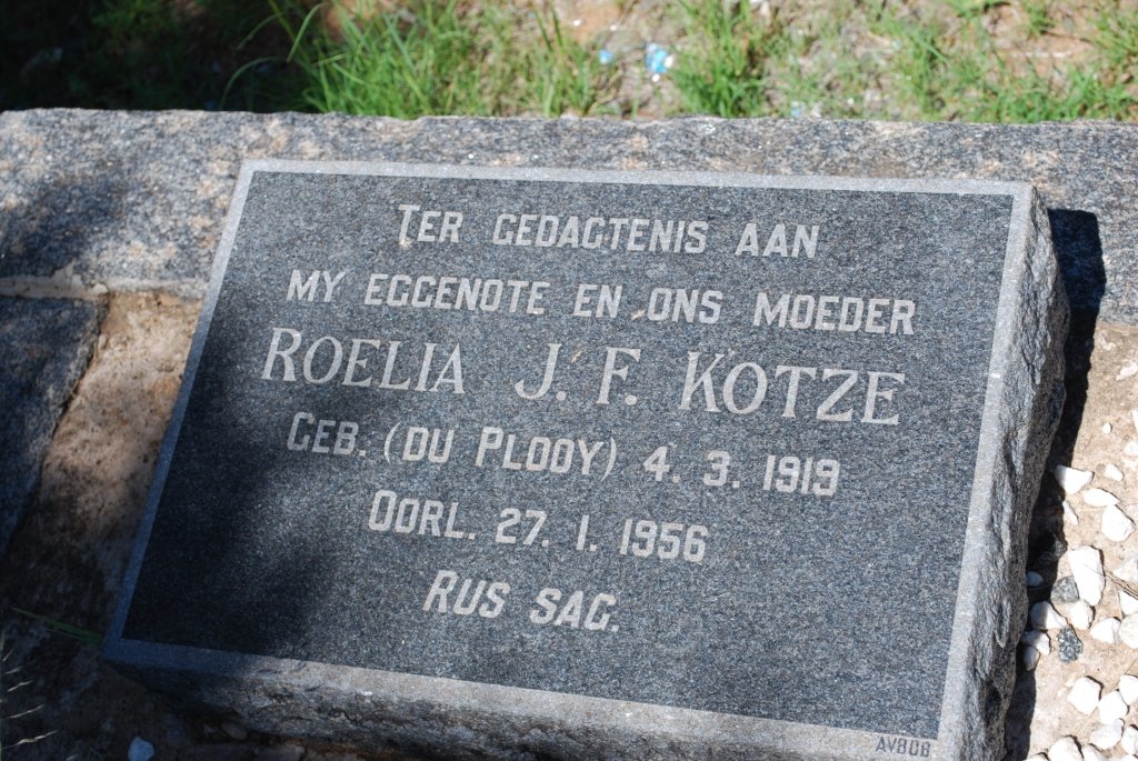 KOTZE Roelia J. F. nee DU PLOOY 1919-1956