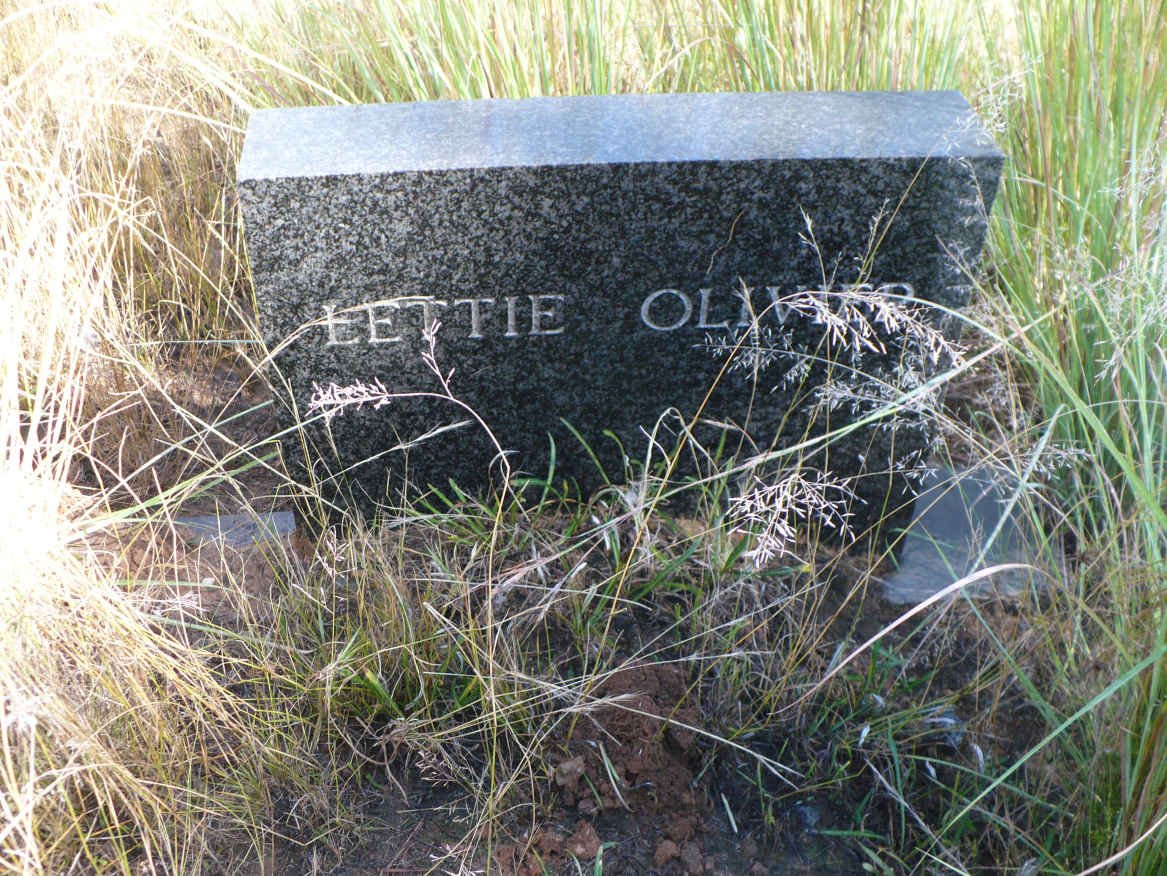 OLIVIER Lettie