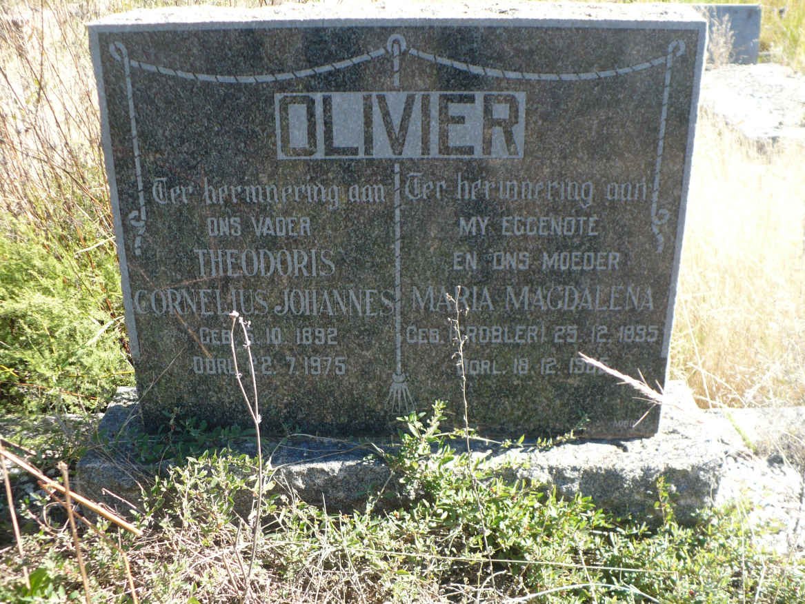 OLIVIER Theodoris Cornelius Johannes 1892-1975 &amp; Maria Magdalena GROBLER 1895-19??