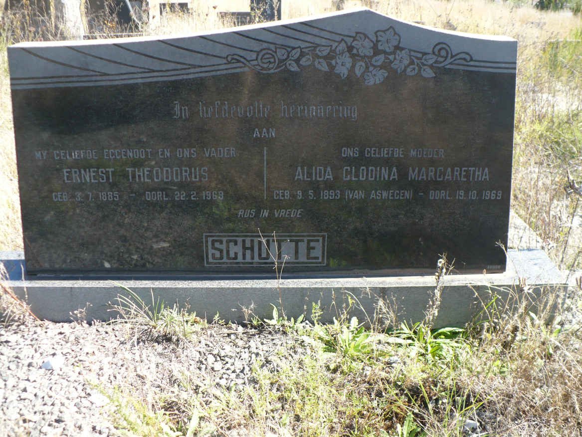 SCHUTTE Ernest Theodorus 1885-1969 &amp; Alida Glodina Margaretha VAN ASWEGEN 1893-1969