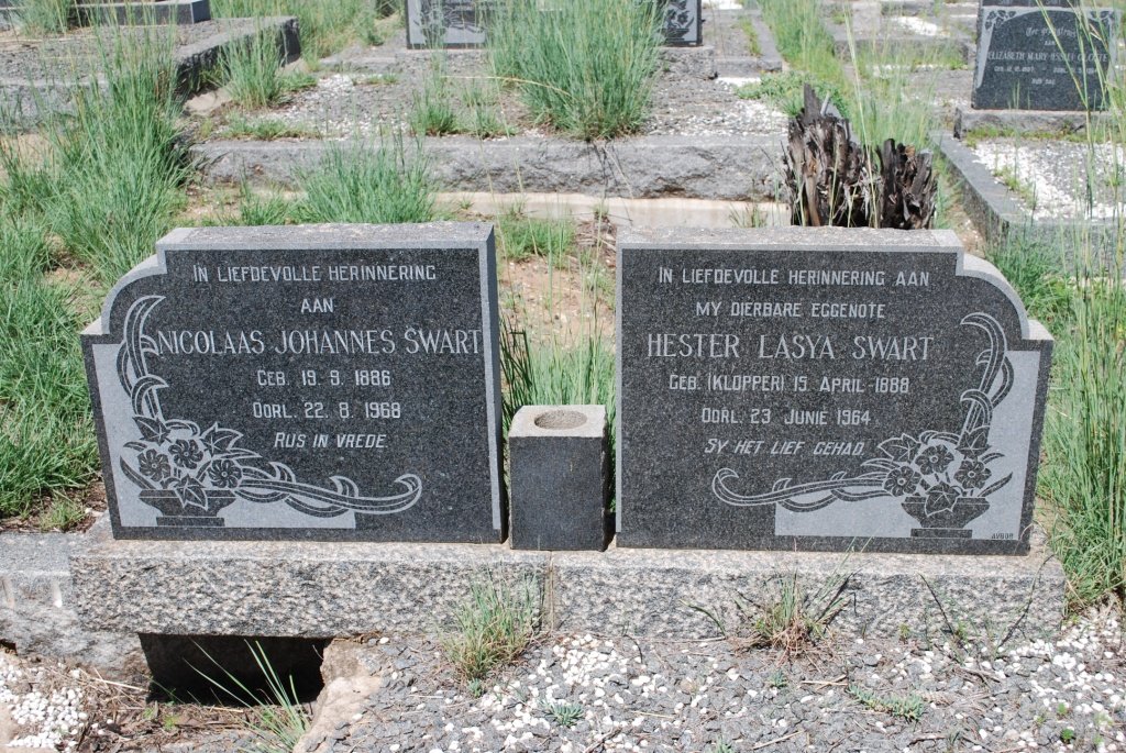 SWART Nicolaas Johannes 1886-1968 &amp; Hester Lasya KLOPPER 1888-1964