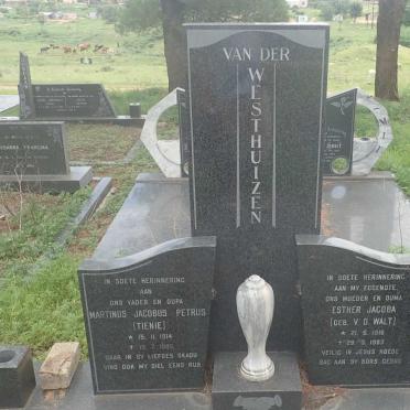 WESTHUIZEN Martinus Jacobus Petrus, van der 1914-1995 &amp; Esther Jacoba V.D. WALT 1916-1983