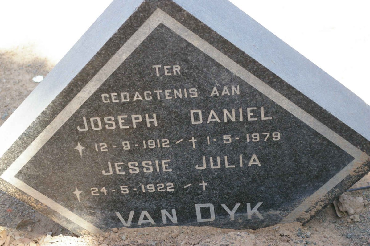 DYK Joseph Daniel, van 1912-1979 &amp; Jessie Julia 1922-