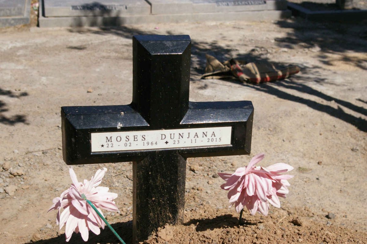 DUNJANA Moses 1964-2015