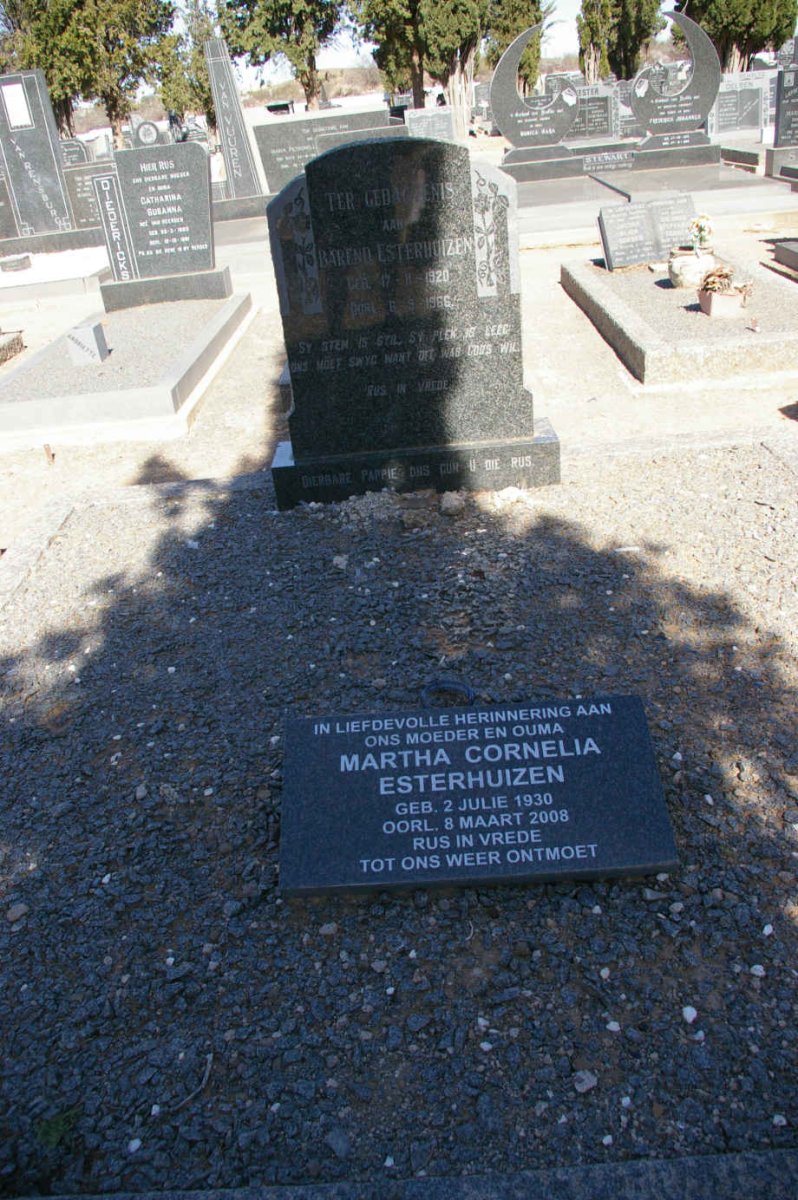 ESTERHUIZEN Barend 1920-1966 &amp; Martha Cornelia 1930-2008