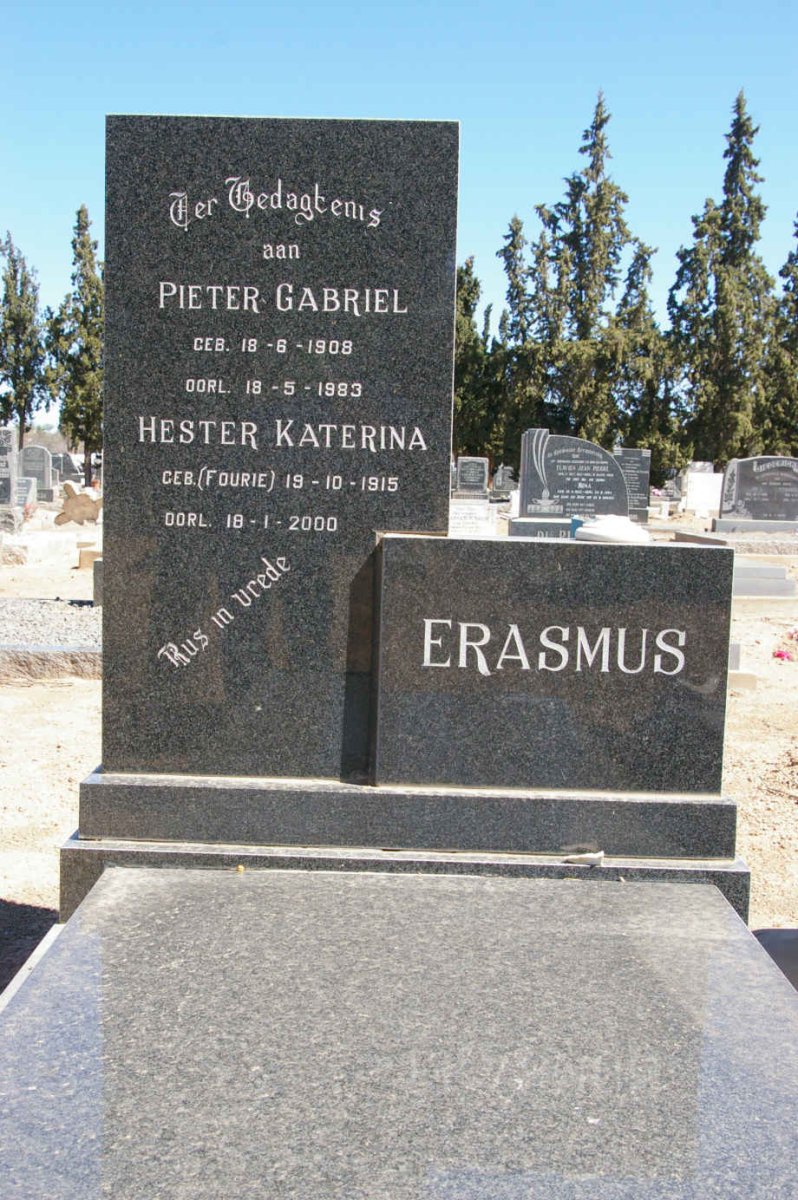 ERASMUS Pieter Gabriel 1908-1983 &amp; Hester Katerina FOURIE 1915-2000
