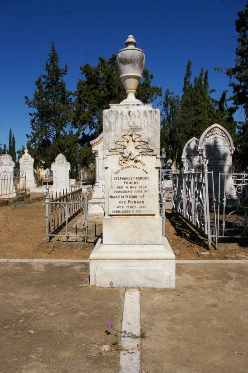 FOUCHE Stephanus Francois 1853-1931 &amp; Magrieta Elizabeth PIENAAR 1855-1925