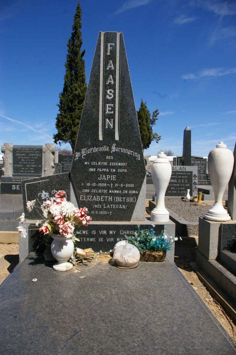 FAASEN Japie 1926-2001 &amp; Elizabeth LATEGAN 1935-