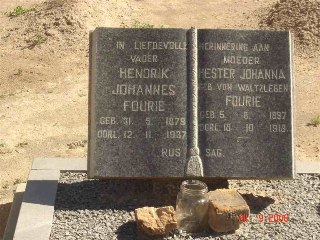 FOURIE Hendrik Johannes 1879-1937 &amp; Hester Johanna VON WALTZLEBEN 1897-1918