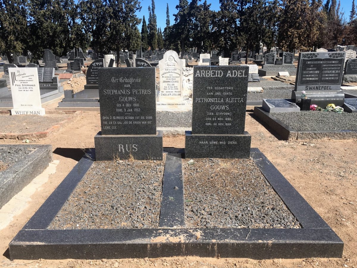 GOUWS Stephanus Petrus 1900-1952 :: GOUWS Petronella Aletta nee STRYDOM 1896-1959