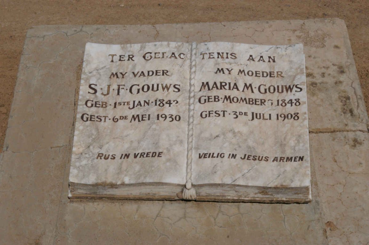 GOUWS S.J.F. 1842-1930 &amp; Maria M. MOMBERG 1848-1908
