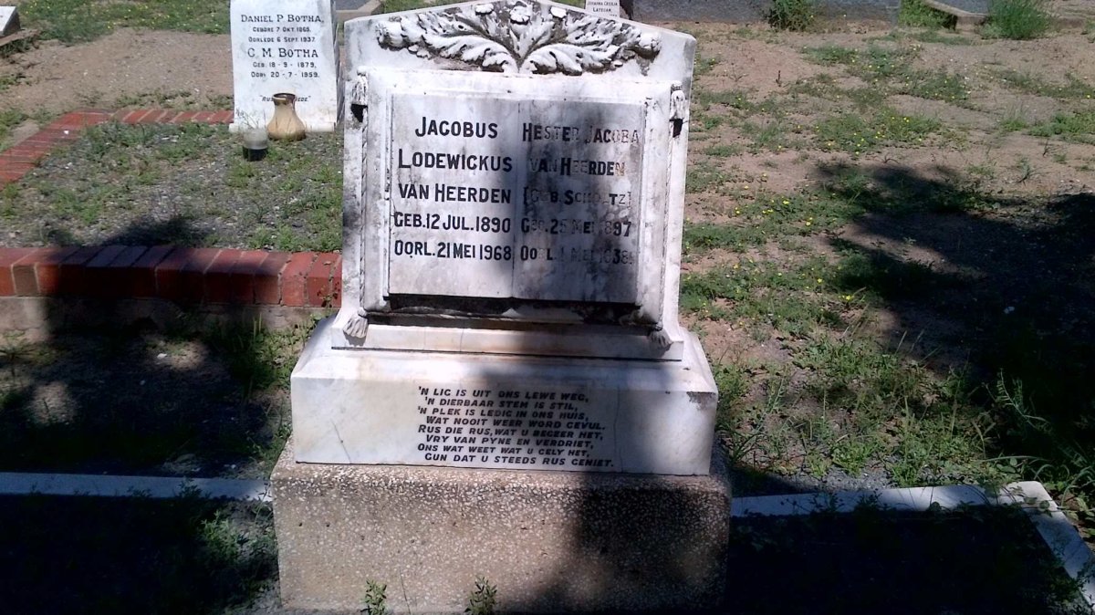 HEERDEN Jacobus Lodewickus, van 1890-1968 &amp; Hester Jacoba SCHOLTZ 1897-1938