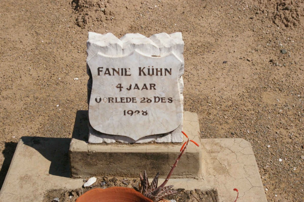 KUHN Fanie -1928