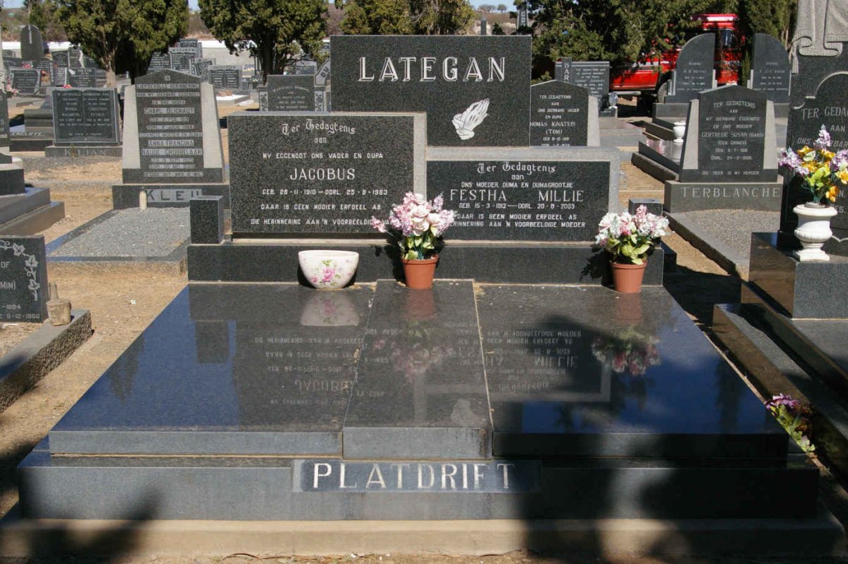 LATEGAN Jacobus 1910-1983 &amp; Festha Millie 1912-2003