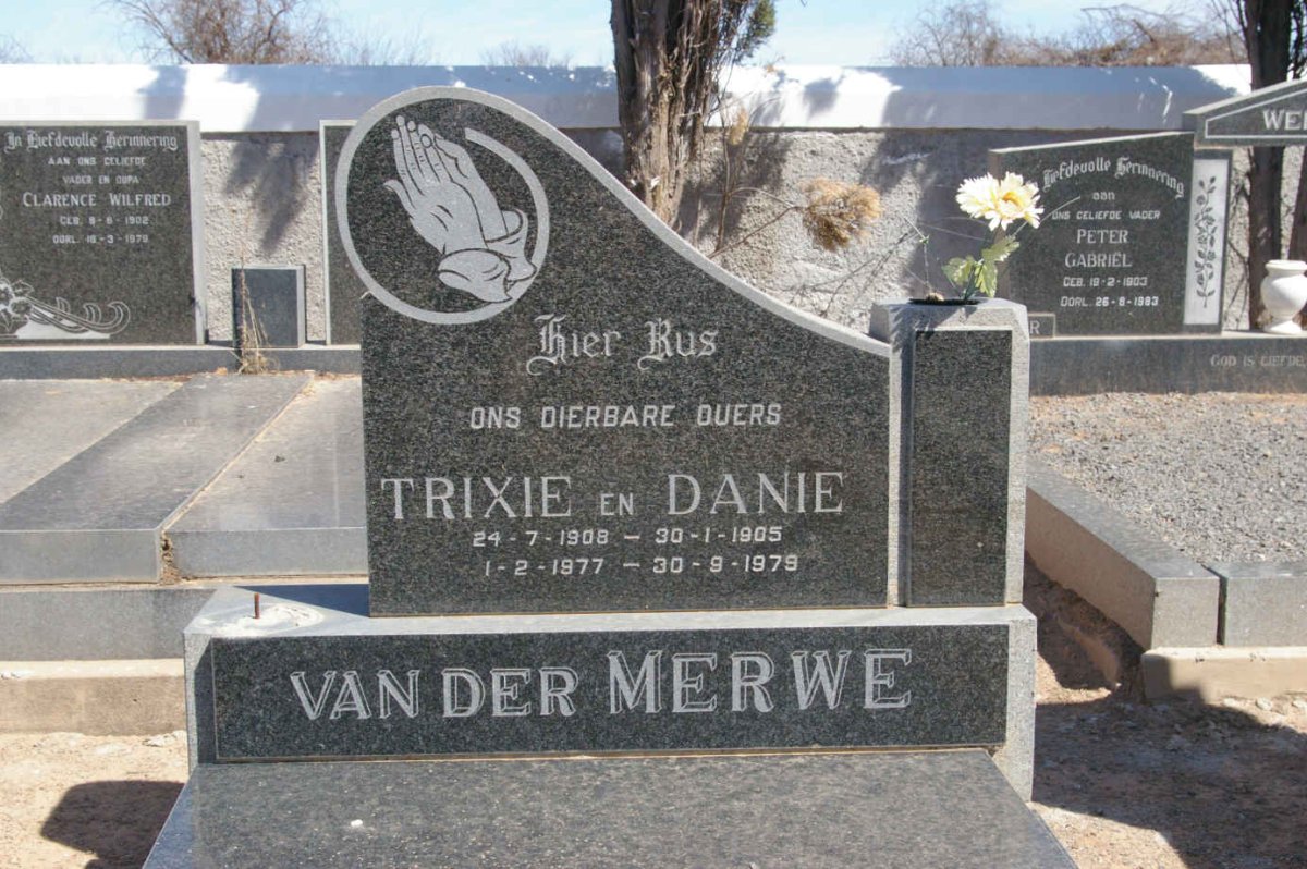 MERWE Danie, van der 1905-1979 &amp; Trixie 1908-1977