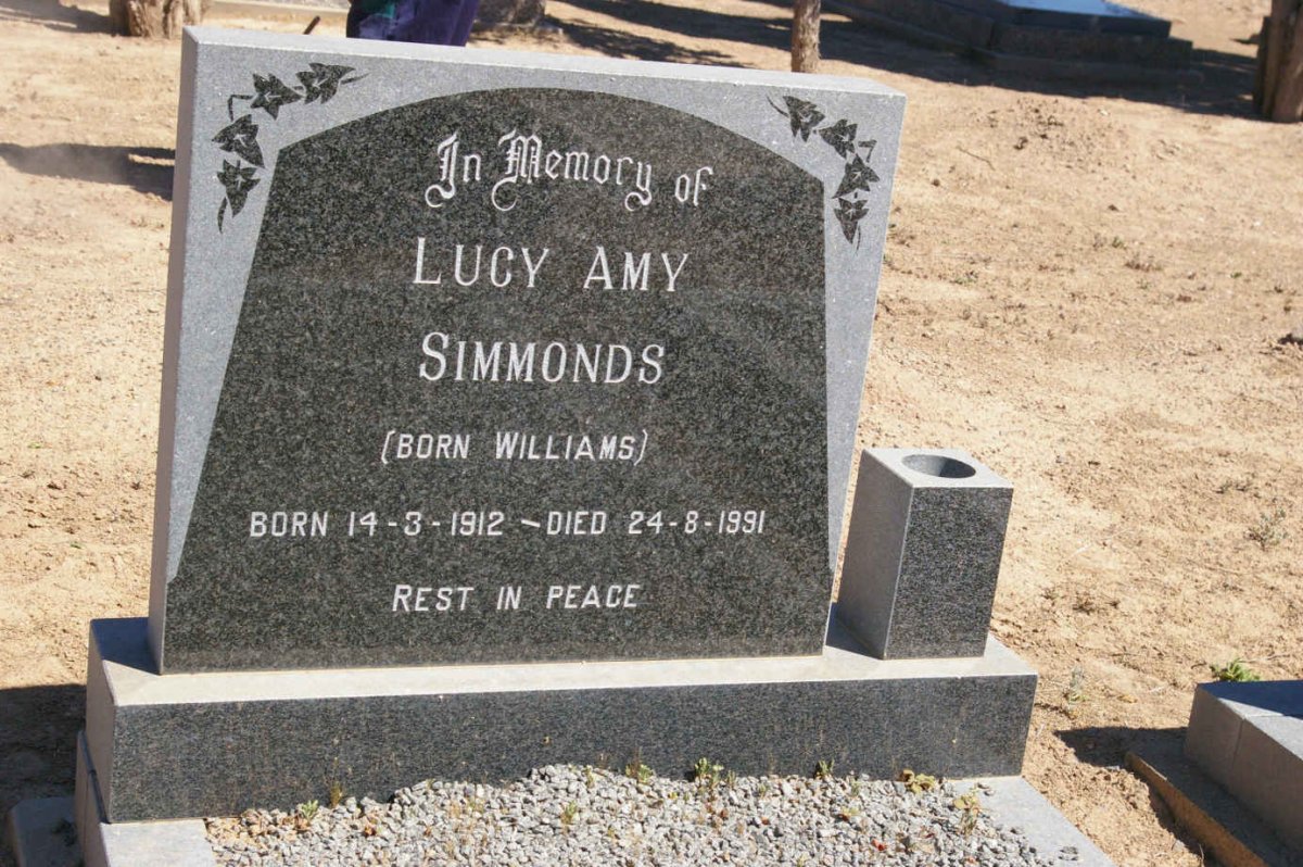 SIMMONDS Lucy Amy nee WILLIAMS 1912-1991