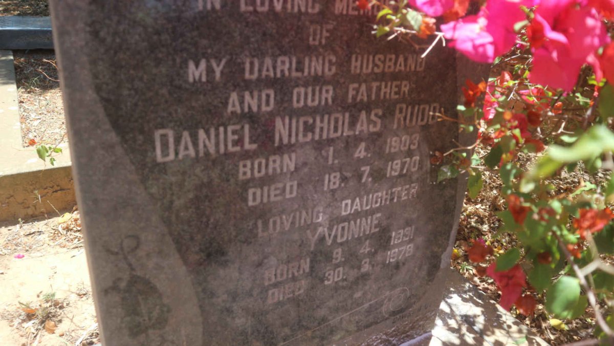 RUDD Daniel Nicholas 1903-1970 :: RUDD Yvonne 1931-1978