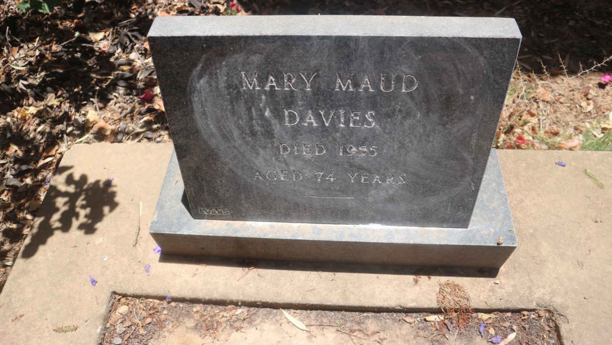 DAVIES Mary Maud -1955
