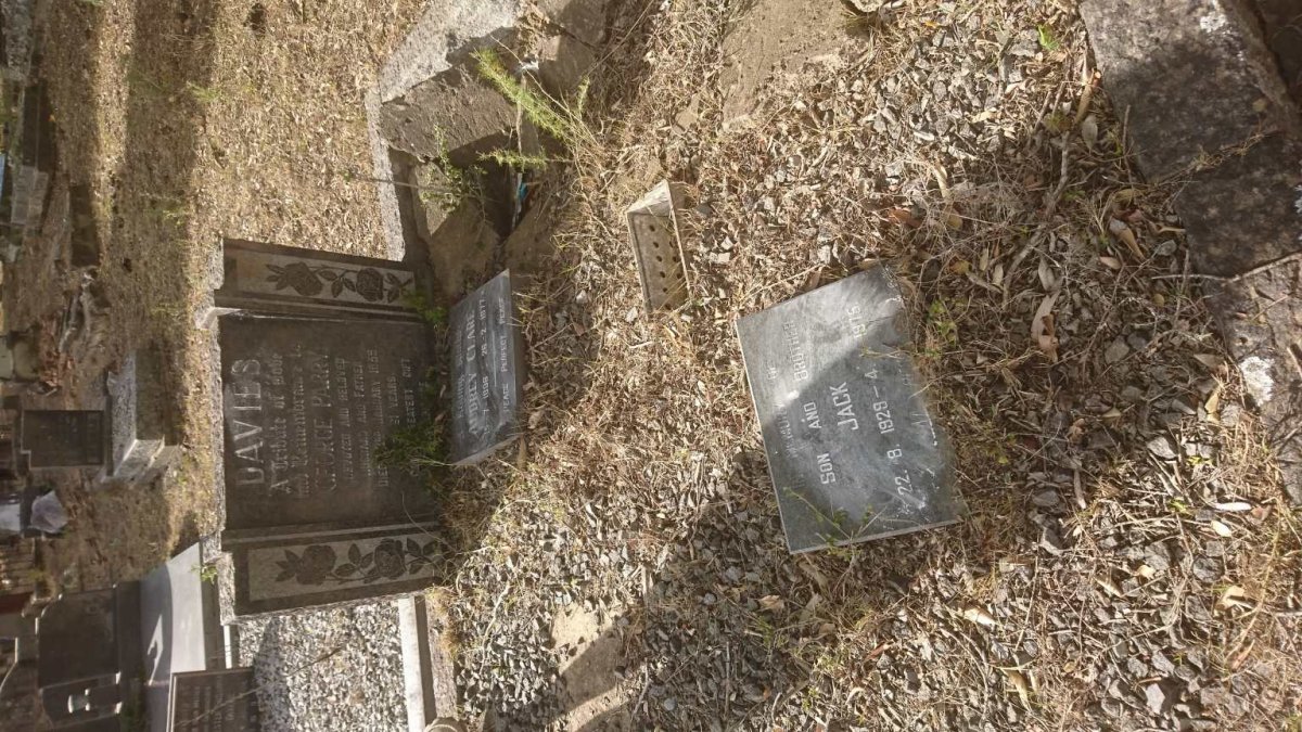 DAVIES George Parry -1959 &amp; Audrey Clare 1898-1977 :: DAVIES Jack 1929-1975